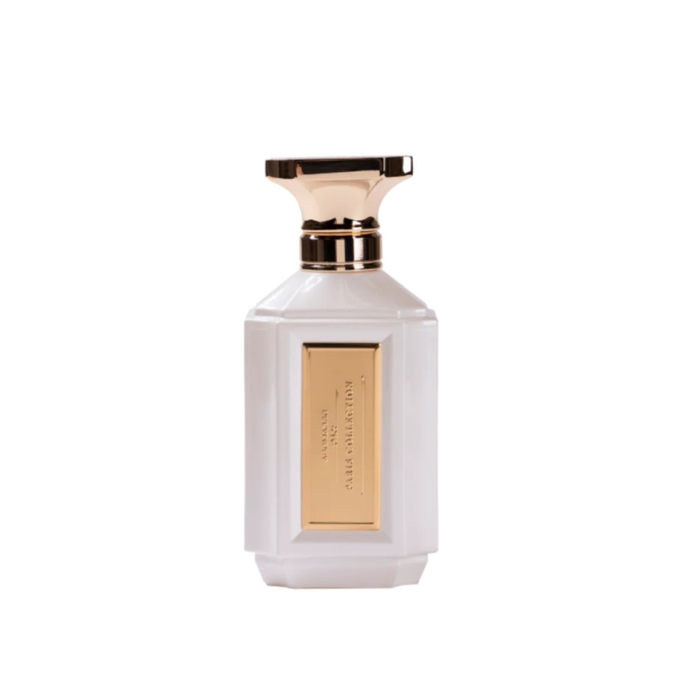 PARIS COLLECTION AROMA 360 ROOM SPRAY, 100 ml. Brand new, never used. W/ dustbag